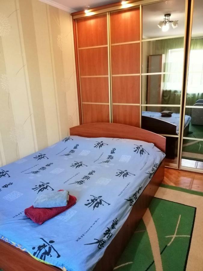 Apartments On Dontsya, 12 Kiev Dış mekan fotoğraf